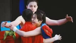 麻将高手已经闻到危险（牌桌高手嗅到危机）